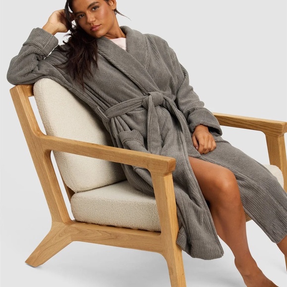 Cozy Earth Ribbed Terry Bath Robe - Picture 3 of 8